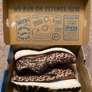 Brooks Adrenaline GTS 20 Leopard Print Shoes